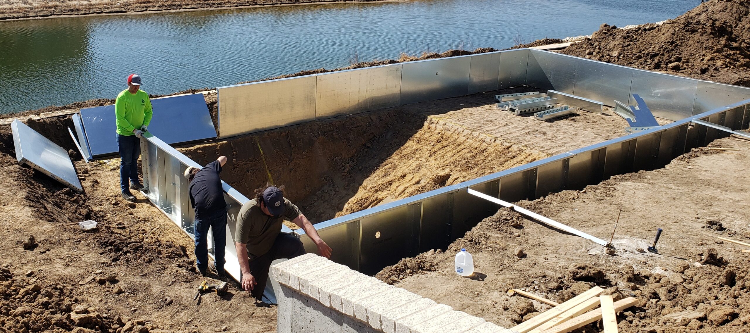 Build Pic scaled - FAQ